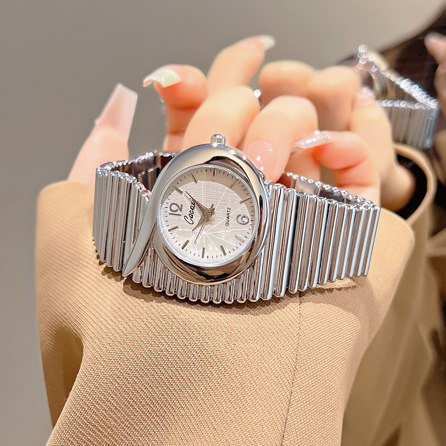 CQ527 Vintage shaped quartz wa - Vintage Watch Crystal review and price