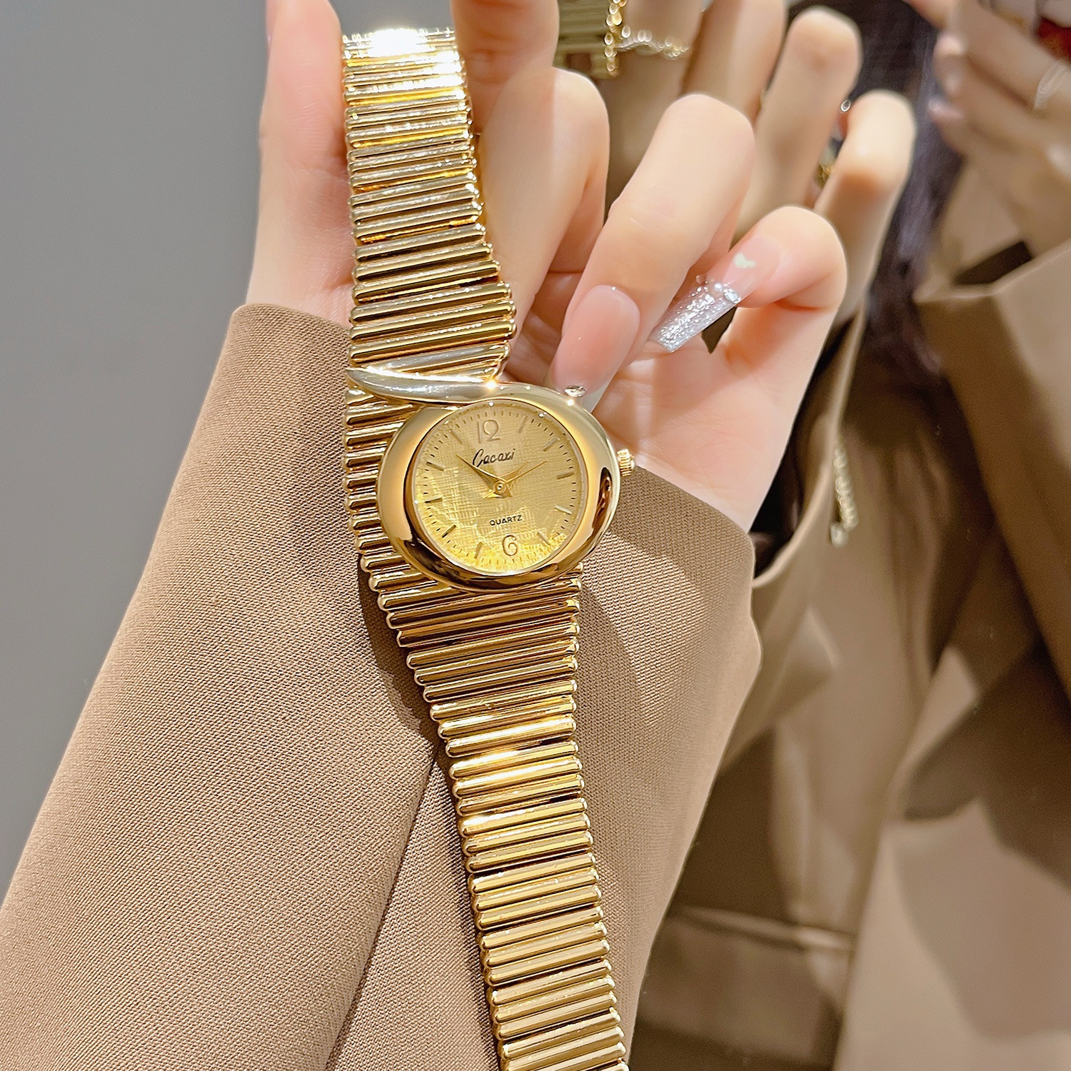 CQ527 Vintage shaped quartz wa - Vintage Watch Crystal review and price