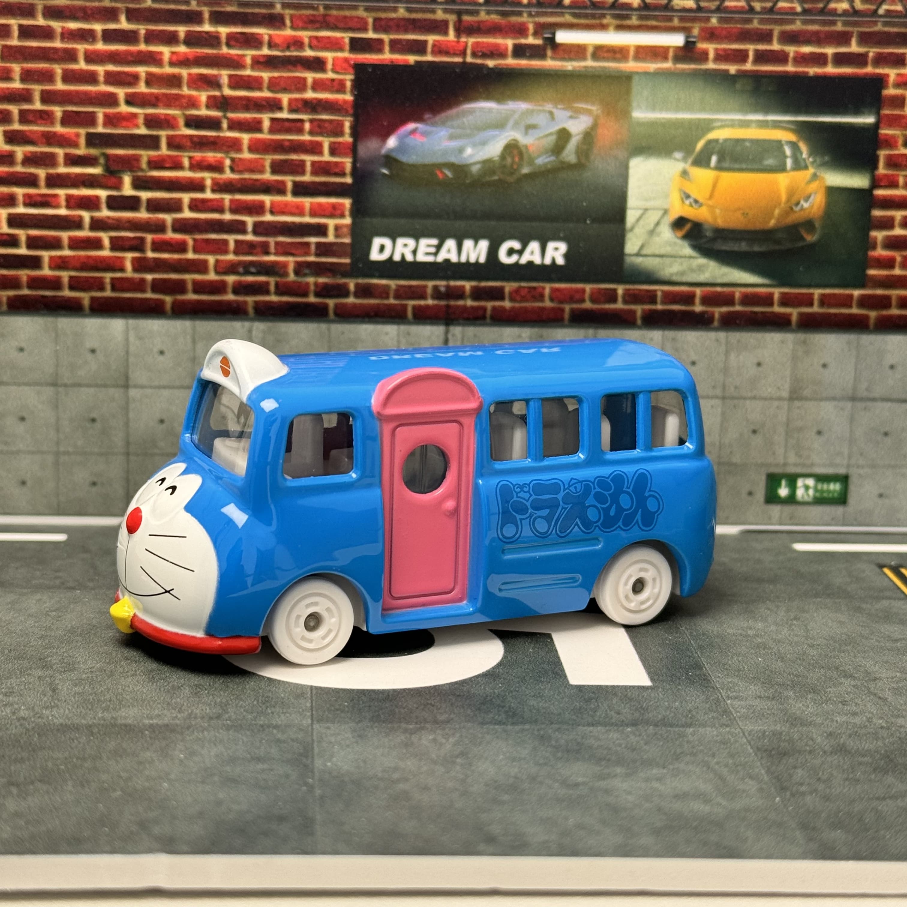 TOMY TOMICA Dream  Alloy Car N - Vintage Collectible Model Cars review and price